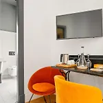 Joya Del Casco Boutique By Shiadu إشبيلية